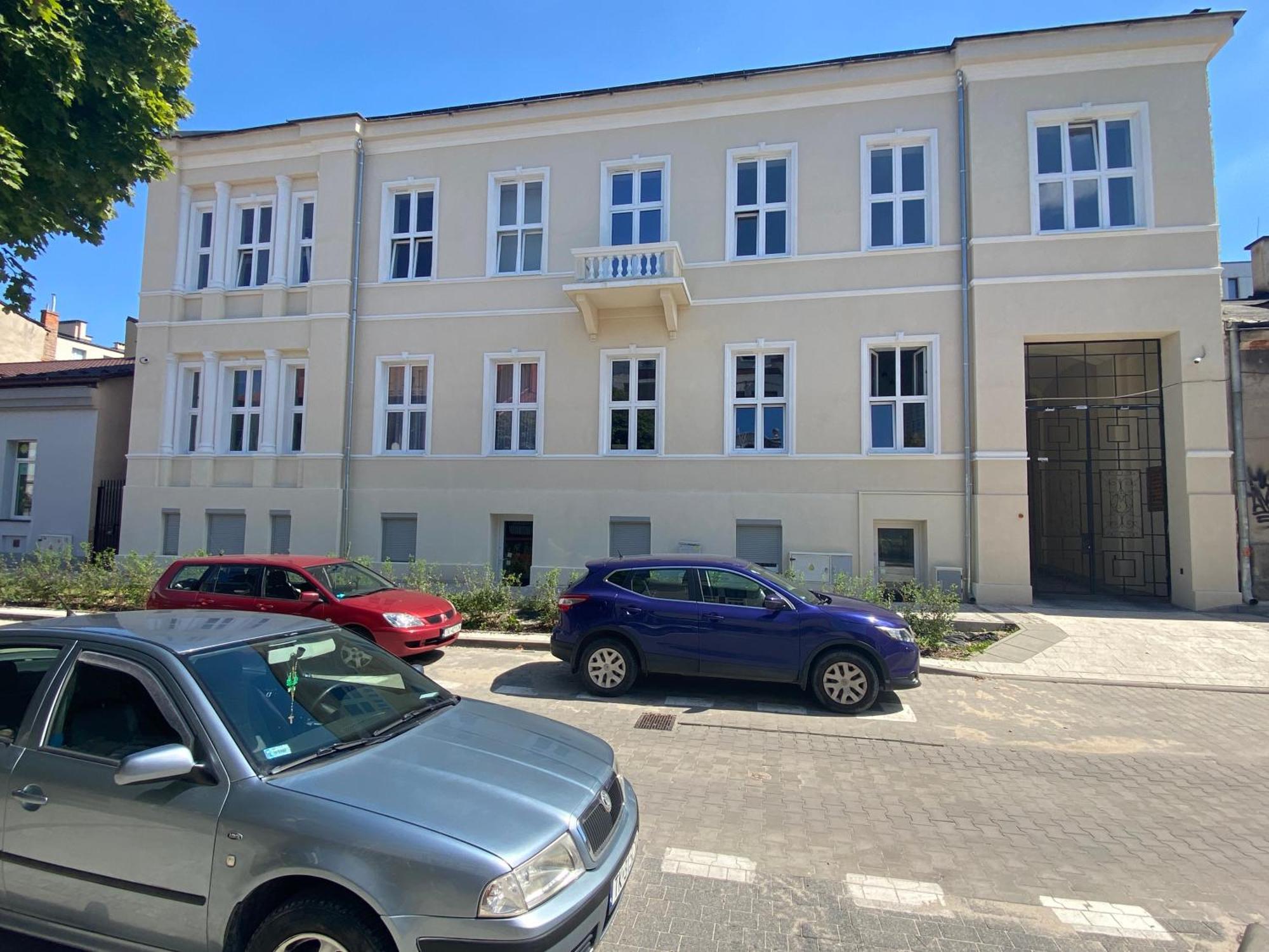 Apartament Mini Max 凯尔采 外观 照片